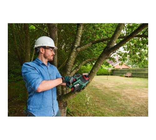 Цепная пила Bosch аккумуляторная UniversalChain (0.600.8B8.000)