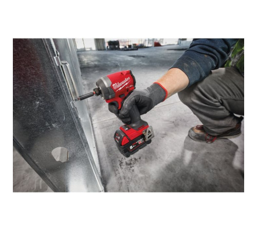 Шуруповерт Milwaukee ударный M18 FID3-502X, 226 Нм, 2x5Ah (4933479865)