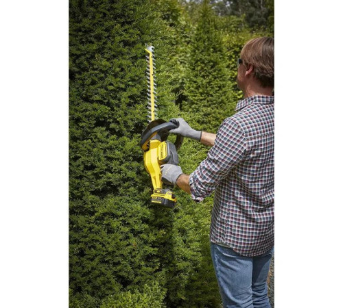 Кусторез Stanley FatMax, 20 В, 4 Ач, длина ножа 55 см (SFMCHT855M1)