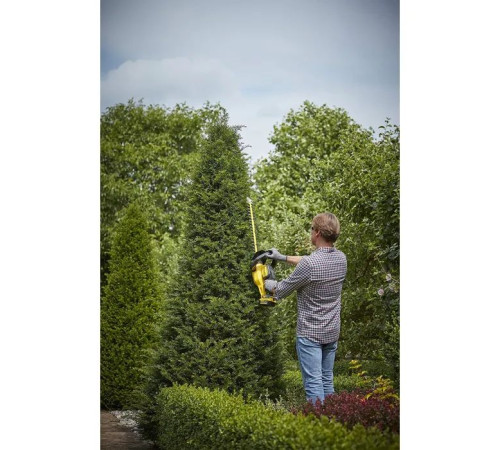 Кусторез Stanley FatMax, 20 В, 4 Ач, длина ножа 55 см (SFMCHT855M1)