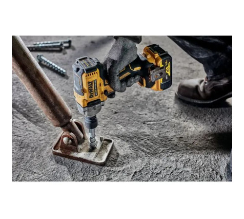Гайковерт DeWALT ударный 18 В XR Li-lon, 2x5Ah, бесщеточный, 812 Нм, TSTAK (DCF892P2T)