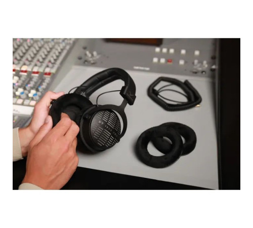 Наушники Beyerdynamic DT 1990 Pro MK II Black (531070)