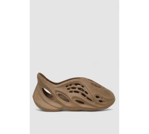 Кроксы женские с закрытым задником, цвет темно-коричневый, 248RCX302