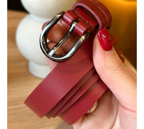 Шкіряний жіночий ремінь червоного кольору 4711