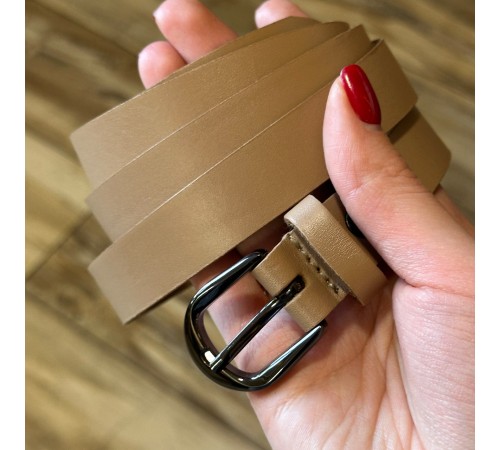 Шкіряний жіночий ремінь в бежевому кольорі 3334