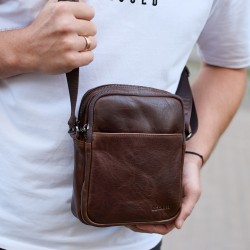 Мужской мессенджер через плечо 20х16х6, сумка планшетка для города, барсетка для телефона, коричневая